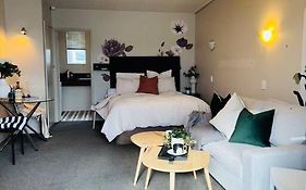 Cosy Motel Studio Apartment In Central City-Up To 2 Beds
